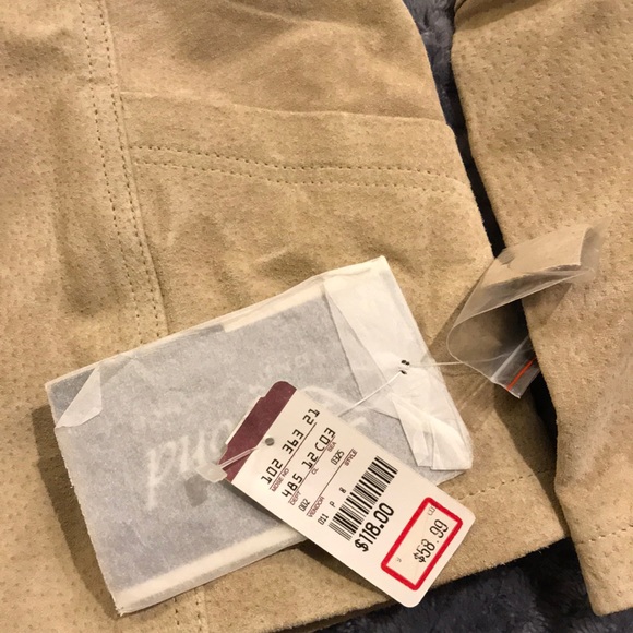 NWT: perfectly adorable M tan suede leather blazer - Picture 5 of 7